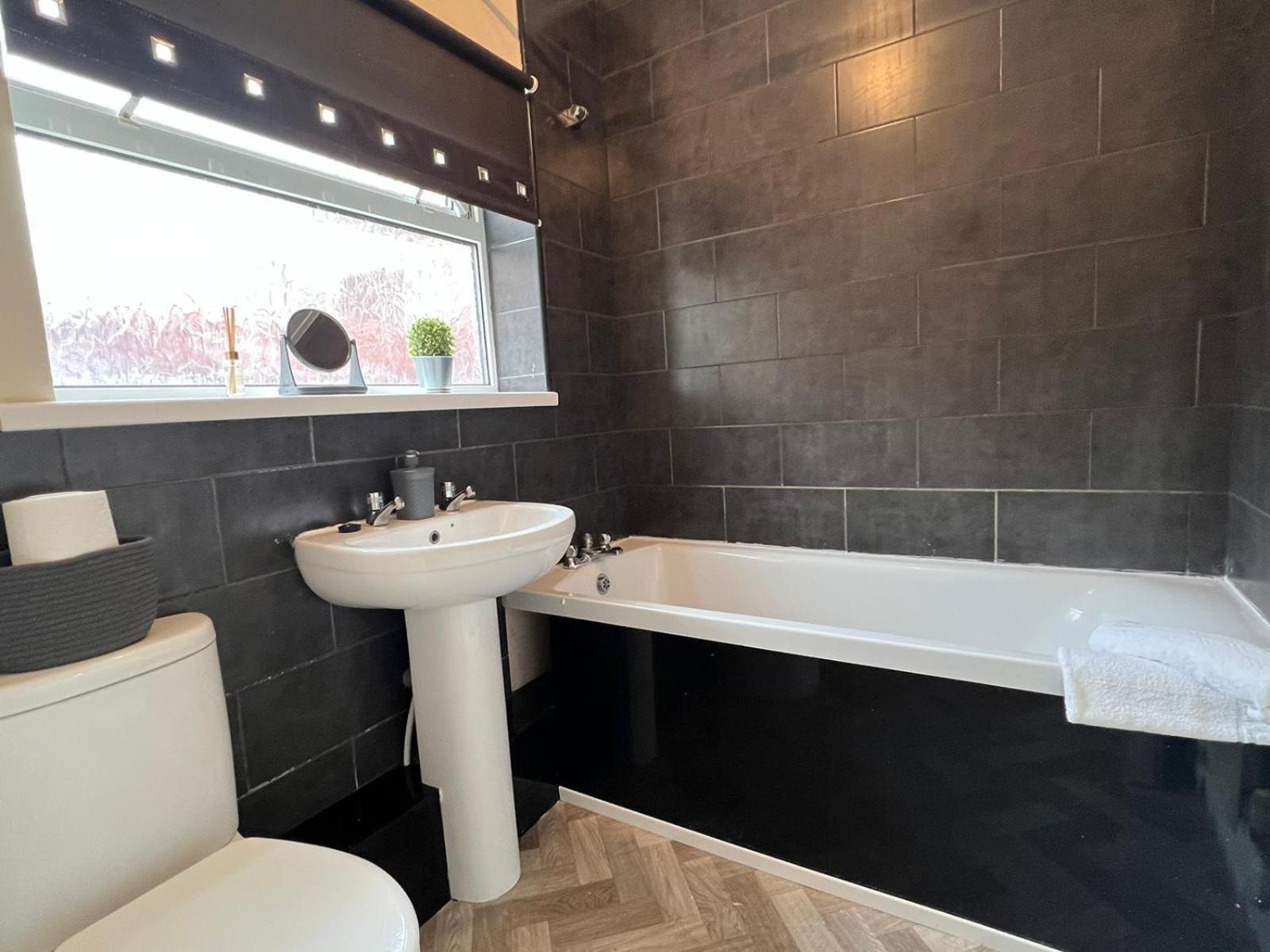 Aa Gateshead Apartment Bagian luar foto